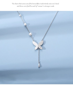 Détail du collier papillon en argent S925 avec zircons et accents de perles