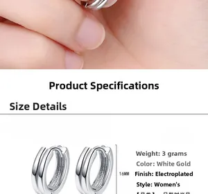 Vue détaillée des boucles d'oreilles créoles doubles en argent de 16mm avec placage