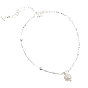 Minimalist silver beaded and snake chain bracelet with round white pearl and heart charm