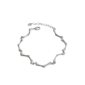 Bracelet minimaliste en argent sterling S925 avec maillons ondulés et fermoir mousqueton