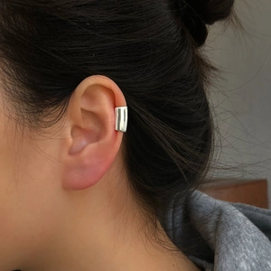 Minimalist silver geometric ear cuff with polished finish for non-pierced ears