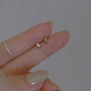Dainty Marquise Olive Green Rhinestone Stud Earrings For Women Minimalist Copper Gold Plated Small Geometric Ear Jewelry