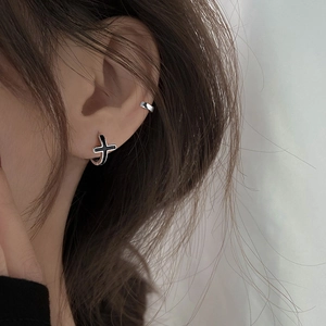 Boucles d'Oreilles Créoles en Cuivre Croix Noire pour Femmes Plaqué Or Blanc Émail Géométrique Punk Gothique Bijoux Cadeau