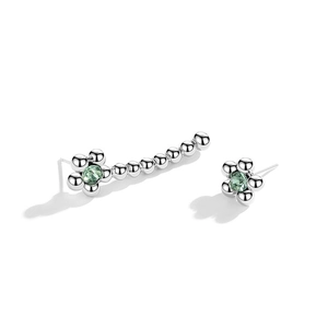 Boucles d'oreilles asymétriques fleurs argentées avec cristaux verts et perles