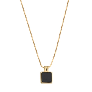 Collier minimaliste en or avec pendentif carré en onyx noir et chaîne vénitienne