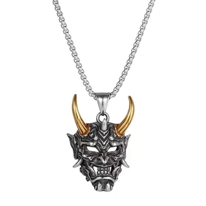 Collana con ciondolo maschera Hannya in acciaio inox argento con corna dorate