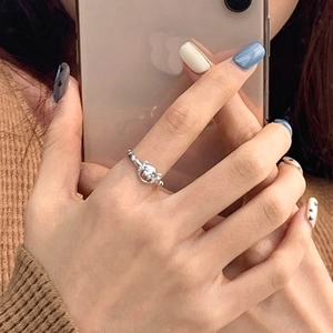 Bague Ajustable Tête de Tigre Ajourée en Cuivre Plaqué Or Blanc Bague de Doigt Animal du Zodiaque Bijoux de Mode pour Femmes