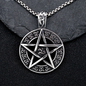 Viking roestvrijstalen hanger met pentagram en Keltische patronen aan een boxketting