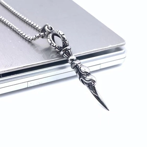 Retro Dragon Head Vajra Pestle Pendant Necklace Titanium Steel Men Gothic Hip Hop Punk Stainless Steel Phurba Jewelry Accessory