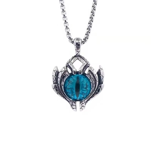 Collana con ciondolo occhio del diavolo blu in acciaio al titanio con finitura argento
