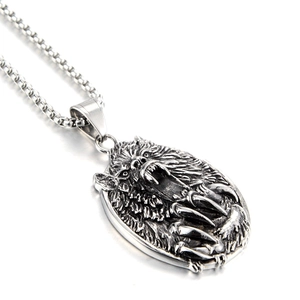 Vintage Roaring Wolf Head Relief Pendant Necklace Antique Stainless Steel Gothic Biker Individualistic Jewelry For Men Women Biker Gift