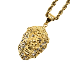 Ciondolo testa di leone oro hip hop con strass scintillanti su una grossa catena a fune