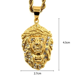 Collana con ciondolo a testa di leone placcata oro hip hop con strass bianchi