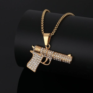 Hiphop gouden pistool hanger ketting met fonkelende kristallen op zwarte sokkel