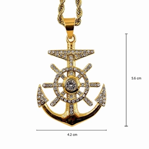 Collana nautica in oro lucido con pendente ancora bussola e pietre preziose chiare