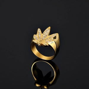 Bague Hip Hop Iced Out Feuille De Cannabis Pour Homme Femme Acier Inoxydable Plaque Or Strass Streetwear Bijoux