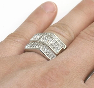 Anello largo hip hop da uomo in acciaio inox con pavé di pietre cz a tre strati