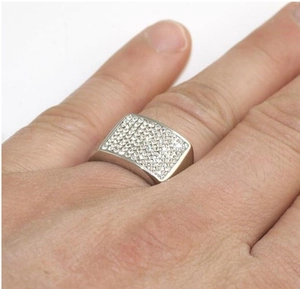 Bague large homme hip hop en acier inoxydable avec pavé rectangulaire de strass