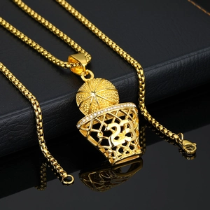 Collier hip hop plaqué or avec pendentif panier de basket numéro 23 et chaîne box