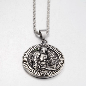 Vintage Stainless Steel Spartan Warrior Round Relief Pendant Necklace With Greek Meander Edge Rope Chain Hip Hop Retro Jewelry For Men Women