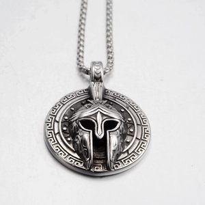 Retro Titanium Steel Spartan Warrior Helmet Relief Round Pendant Necklace Greek Meander Pattern Hip Hop Jewelry For Men Women