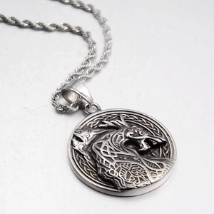 Collier avec pendentif dragon viking vintage en acier titane avec chaîne torsadée