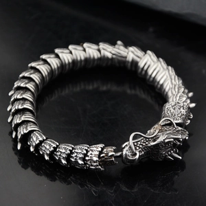 Retro titanium steel dragon bone bracelet with intricate dragon head clasp and scales