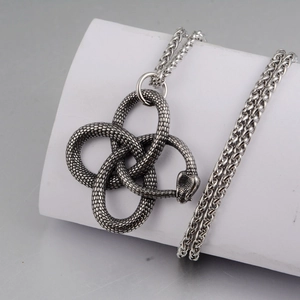 Collier Pendentif Nœud de Serpent en Acier Inoxydable Vintage pour Hommes Femmes Bijoux Serpent Nœud Celtique Gothique Punk Oxydé