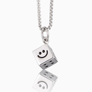 Collier Pendentif Dé en Acier Inoxydable Hip Hop Smiley Dés Géométriques Chanceux Personnalisé Bijoux Pour Hommes Femmes Cadeau