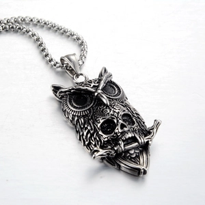 Gothic Eule Totenkopf Anhänger Halskette aus Vintage Edelstahl mit Antik-Silber-Finish