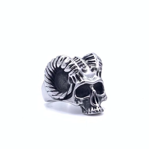 Vintage gothic satanic ram horn skull ring in silver stainless steel for men