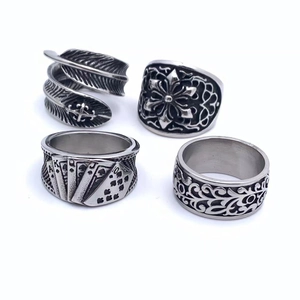 Vintage Edelstahlring Für Herren Hip Hop Gothic Poker Feder Stern Rebe Bandring Retro Silber Mode Herren Schmuck