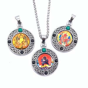 Collar de Colgante Religioso Thangka de Acero Inoxidable Vintage Medallón de Imagen de Dios Étnico con Acentos de Turquesa