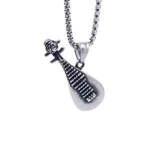 Collier Pendentif Décapsuleur Pipa en Acier au Titane Vintage Avec Détail Rose Bijoux Style Hip Hop Punk Pour Homme Femme