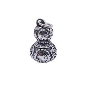Pendentif calebasse Hulu en argent antique avec symboles porte-bonheur et caractères Fu