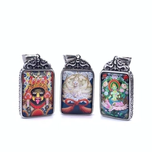 Collar con Colgante de Thangka de Acero Inoxidable Vintage para Mujer Estilo Étnico Zorro de Nueve Colas Tara Verde Joyería