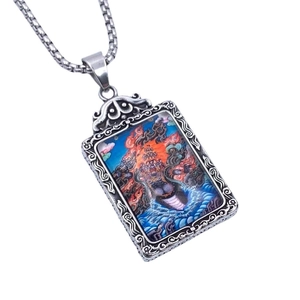 Pendentif Thangka bouddhiste ethnique avec cadre en acier vintage et chaîne box