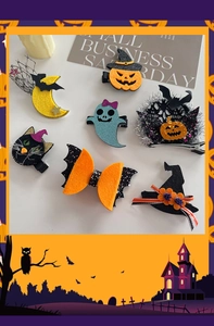 Detailed set of 7 Halloween hair clips featuring pumpkin, ghost, bat, and wizard hat motifs