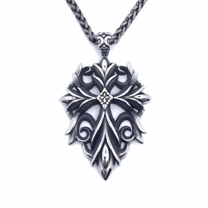 Vintage Titanium Steel Cross Pendant Gothic Hip Hop Necklace For Men Retro Scroll Pattern Distressed Metal Jewelry Gift