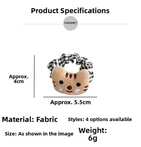 Détail de l'élastique à cheveux en peluche chat avec dimensions 4cm x 5.5cm indiquées