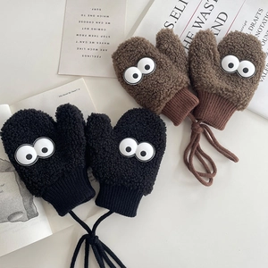 Mouffles chaudes en polaire pour enfants avec cordon et design dessin animé mignon
