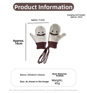 Specifiche delle dimensioni per muffole in maglia beige per bambini con design a smiley