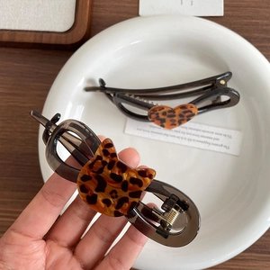 Cute leopard print cat and heart shaped resin banana hair clips for women's hairstyling