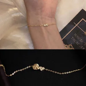 Bracelet en Cuivre Plaqué Or Avec Pendentif Fleur de Rose et Cœur Pour Femmes Bijoux Élégants Fermoir Argent 925 Strass