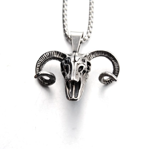 Hip-Hop-Halskette aus Edelstahl mit Vintage Widder Totenkopf Anhänger an silberner Box-Kette