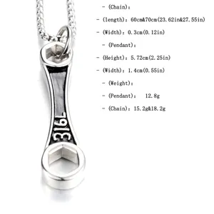 Collana con ciondolo a chiave inglese in acciaio al titanio hip hop e catena 316L