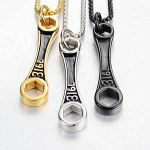 Collana con Ciondolo a Chiave Inglese in Stile Industriale Acciaio al Titanio Hip Hop Punk Gioielli Personalizzati per Uomo Donna