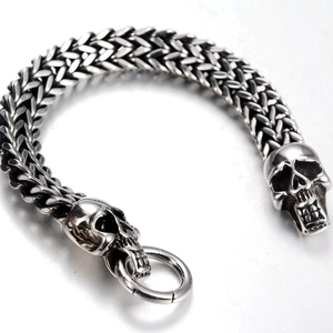 Bracelet pour homme en acier titane chaîne queue de renard avec doubles crânes punk