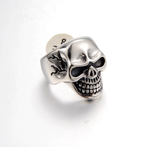 Gothic skull ring for men and women in vintage stainless steel with size tag