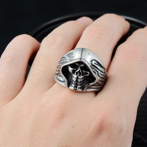 Gothic skull ring for men in retro silver stainless steel with hooded death design